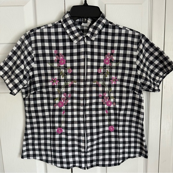 Embroidered Gingham Plaid Womens M Short Sleeve Zip Top Cottagecore Grannycore - Picture 1 of 8